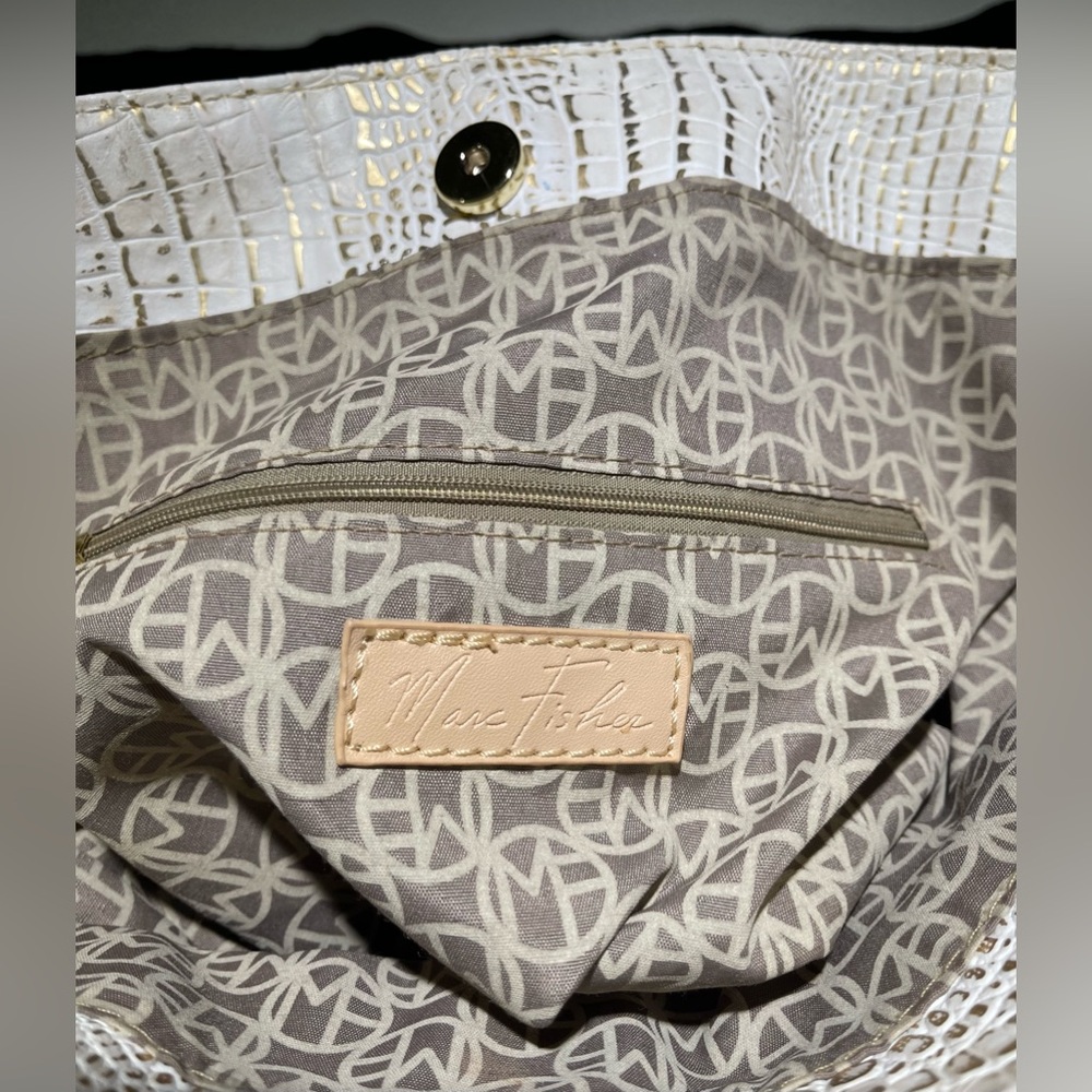 MARC FISHER Tote bag, approx 17”W x 13”H x 4”, White/gold Alligator look PVC - Picture 4 of 15